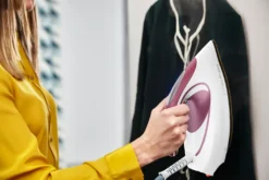 Tefal SV9201E0 Dampfbügelstation Express Protect, 2800W 7,5 Bar, Weiß/Burgunder -Luft Wrame Haus Geschaft 2dac75682e53613b346aeaae308de45e