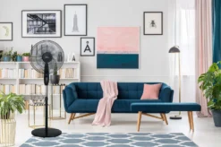 Zilan Standventilator Mit Fernbedienung | LED-Display | 8h Timer | 3 Geschwindigkeitsstufen | Oszilierender Ventilator | Windmaschine | 40 Cm | Oszilierend | 60 Watt 12 Zilan Standventilator Mit Fernbedienung | LED-Display | 8h Timer | 3 Geschwindigkeitsstufen | Oszilierender Ventilator | Windmaschine | 40 Cm | Oszilierend | 60 Watt -Luft Wrame Haus Geschaft 3172cafbcaa54c1666d8f28265cbf3e2