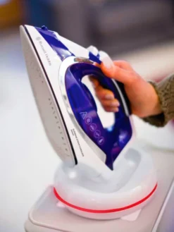 Russell Hobbs 23300-56 SupremeCordless Dampfbügeleisen -Luft Wrame Haus Geschaft 427069eda035aeca77d9940cfc7e395a