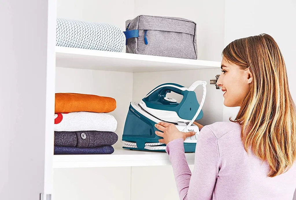 Tefal SV6115E0 Dampfbügelstation Dampfgenerator, Keramiksohle, 2200 Watt, 2 Min Aufheizzeit, Vertikaldampf, Anti-Kalk, Abschaltautomatik 6 Tefal SV6115E0 Dampfbügelstation Dampfgenerator, Keramiksohle, 2200 Watt, 2 Min Aufheizzeit, Vertikaldampf, Anti-Kalk, Abschaltautomatik – Bild 6