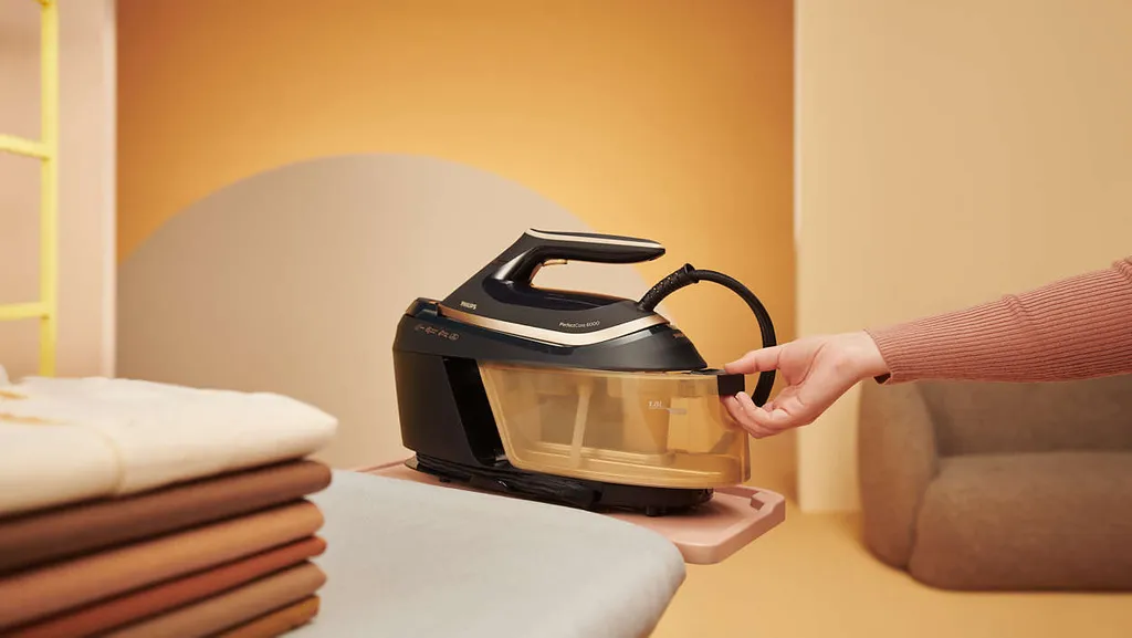 Philips PerfectCare Bügelstation, Keramikbügelsohle, 130 G/min Konstanter. Dampf, 8.0 Bar, 2400 W, Schwarz (PSG6064/80) 9 Philips PerfectCare Bügelstation, Keramikbügelsohle, 130 G/min Konstanter. Dampf, 8.0 Bar, 2400 W, Schwarz (PSG6064/80) – Bild 9