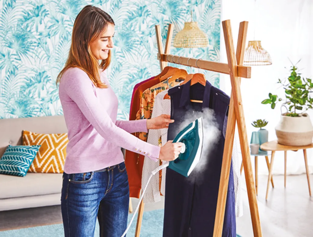 Tefal SV6115E0 Dampfbügelstation Dampfgenerator, Keramiksohle, 2200 Watt, 2 Min Aufheizzeit, Vertikaldampf, Anti-Kalk, Abschaltautomatik 11 Tefal SV6115E0 Dampfbügelstation Dampfgenerator, Keramiksohle, 2200 Watt, 2 Min Aufheizzeit, Vertikaldampf, Anti-Kalk, Abschaltautomatik – Bild 11