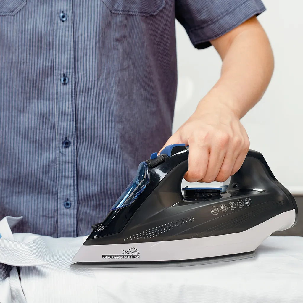 Starlyf® Cordless Steam Iron - Kabelloses Dampfbügeleisen, 320 Ml, 2400 Watt, Schnurlos Dampfbügeleisen, Keramikbeschichtung, Aus Der TV Werbung 11 Starlyf® Cordless Steam Iron - Kabelloses Dampfbügeleisen, 320 Ml, 2400 Watt, Schnurlos Dampfbügeleisen, Keramikbeschichtung, Aus Der TV Werbung – Bild 11