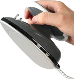 Jago® Mini Bügeleisen - Grau, 260-420 W, Antihaft Bügelsohle, Wassertank 40 Ml, 100-240 V Netzspannung Umschaltbar, Mit/ohne Dampf - Dampfbügeleisen, Reisebügeleisen -Luft Wrame Haus Geschaft c03dc727d450f92275745f87f4b24266