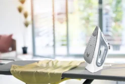 Braun SI 3054 Dampfbügeleisen Keramik-Bügelsohle 2400 W Grau -Luft Wrame Haus Geschaft ccb691aed0a182e408c9b3769d66d676