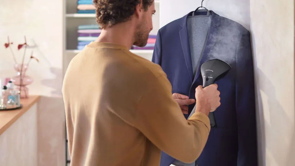 Philips Travel Steamer 8000 Series, Tragbare Dampfbürste Für Reisen, 32 G/min Konstanter Dampf, 1600 W, Schwarz (GC800/80) 8 Philips Travel Steamer 8000 Series, Tragbare Dampfbürste Für Reisen, 32 G/min Konstanter Dampf, 1600 W, Schwarz (GC800/80) – Bild 8