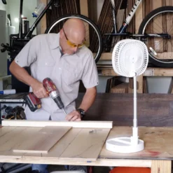 Starlyf® Foldable Fan – Wiederaufladbarer, Kabelloser Und Zusammenklappbarer Ventilator, Akkubetrieb Mit 3 Geschwindigkeiten, 2in1 - Tischventilator Und Standventilator – Aus Der TV Werbung -Luft Wrame Haus Geschaft f10493de0ca0429c12a49a60869e4a43