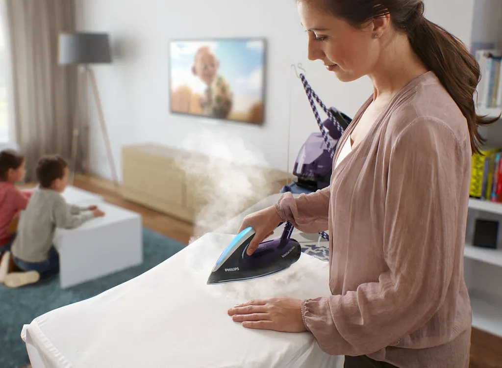 Philips PerfectCare Elite Bügelstation, 150 G/min Konstanter. Dampf, 7.5 Bar, 2400 W, Schwarz (GC9650/80) 2 Philips PerfectCare Elite Bügelstation, 150 G/min Konstanter. Dampf, 7.5 Bar, 2400 W, Schwarz (GC9650/80) – Bild 2